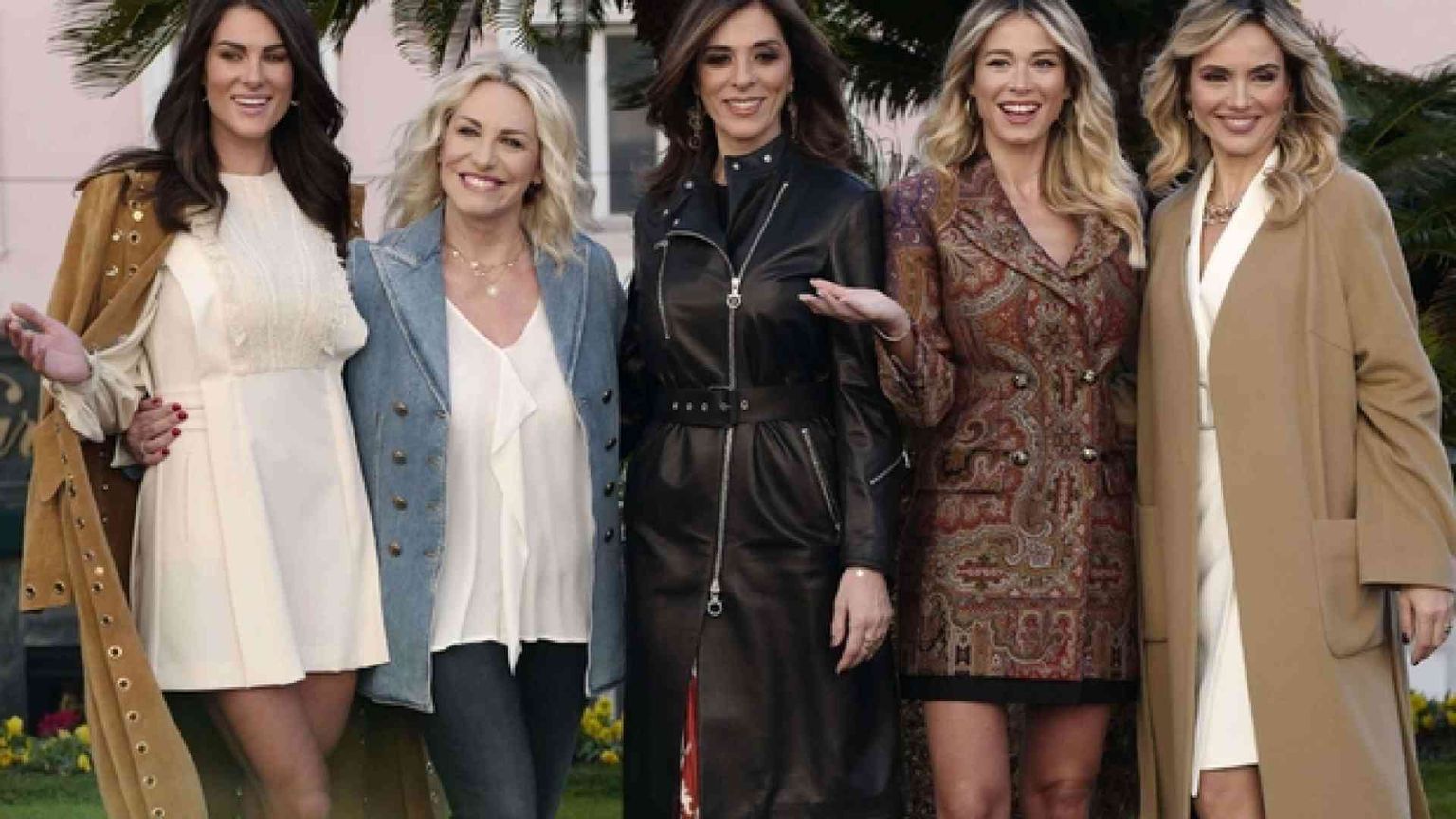 Sanremo 2020, polemiche su Amadeus per linguaggio sessista sulle ospiti