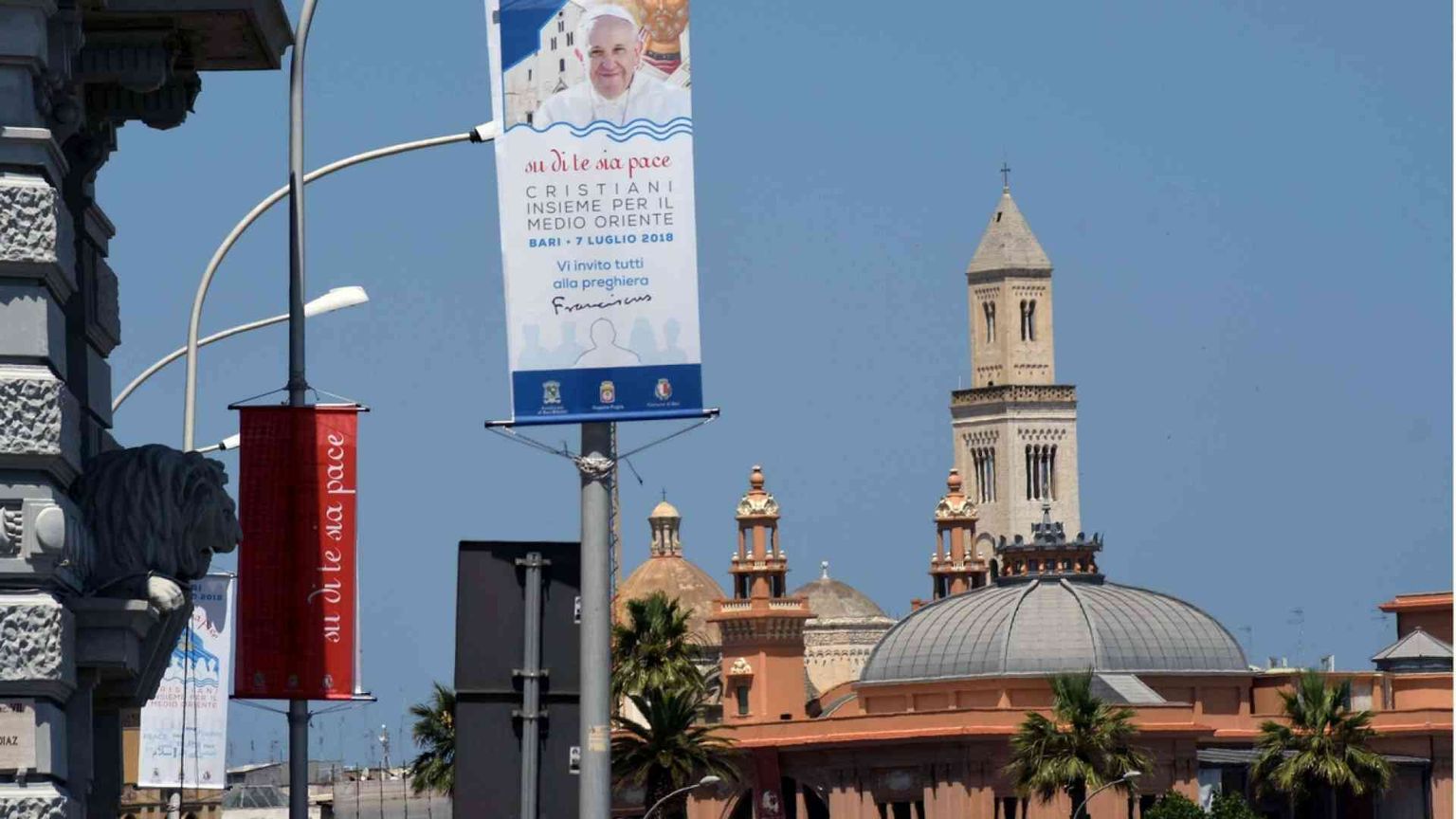 Papa Francesco a Bari, testimone di pace per il Mediterraneo