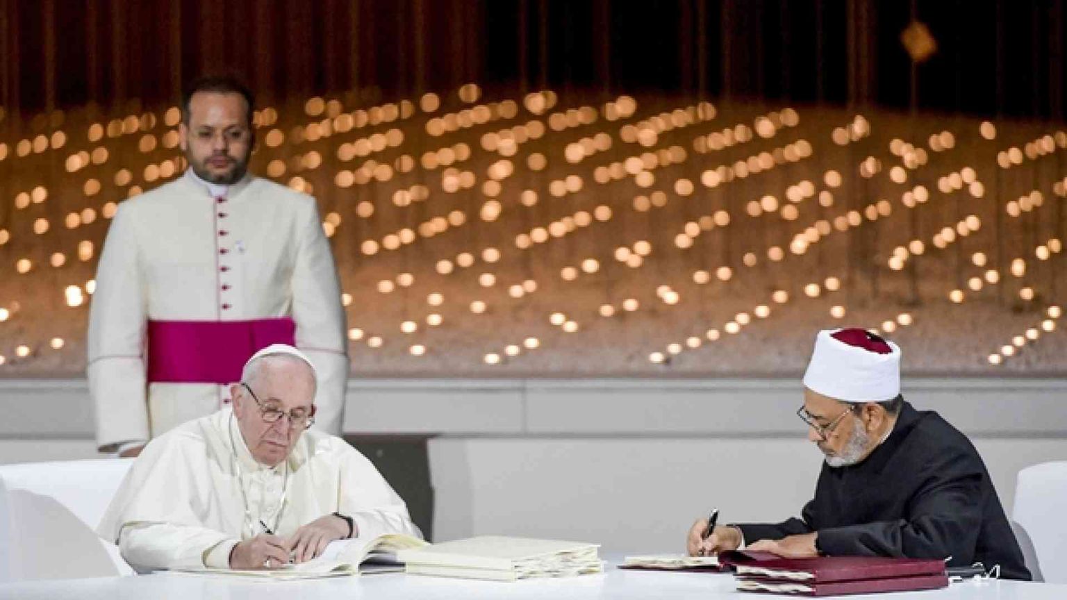 Fratellanza, la via di Abu Dhabi