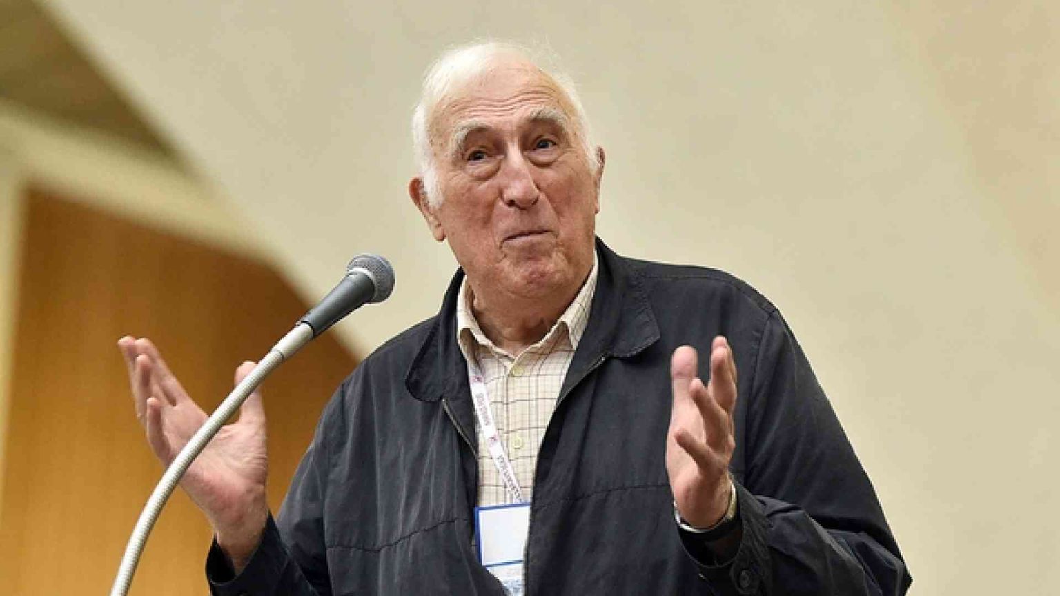 Francia, da indagine emergono abusi sessuali e di potere di Vanier