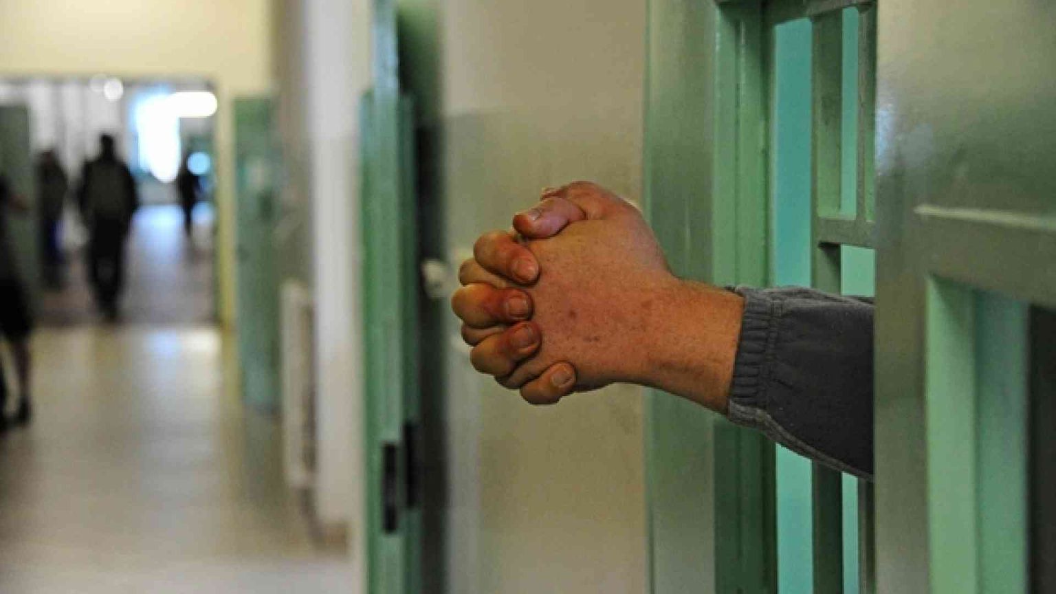 Disinnescare in modo sano la bomba-virus nelle carceri