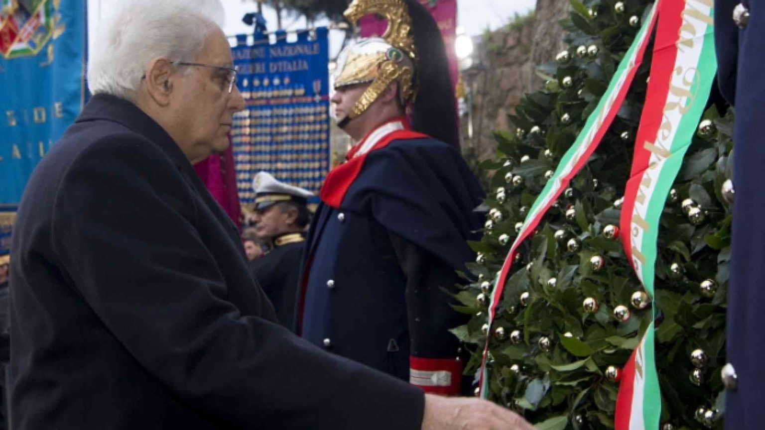 Mattarella: uniti come nel dopoguerra per la rinascita