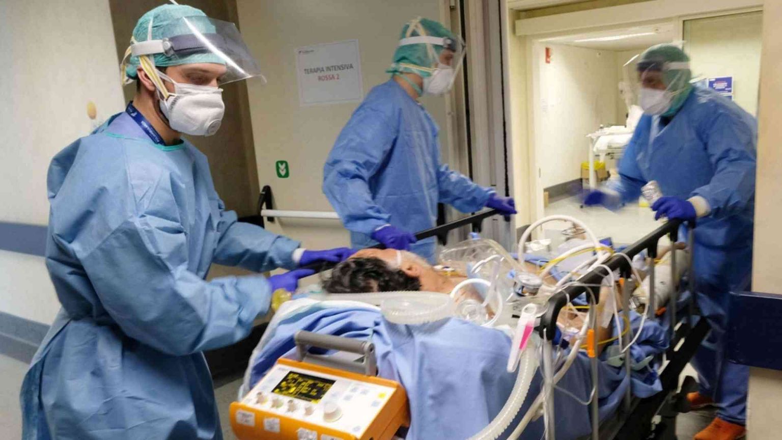 Nelle ultime 24 ore 969 decessi, il numero più alto. 51 medici morti