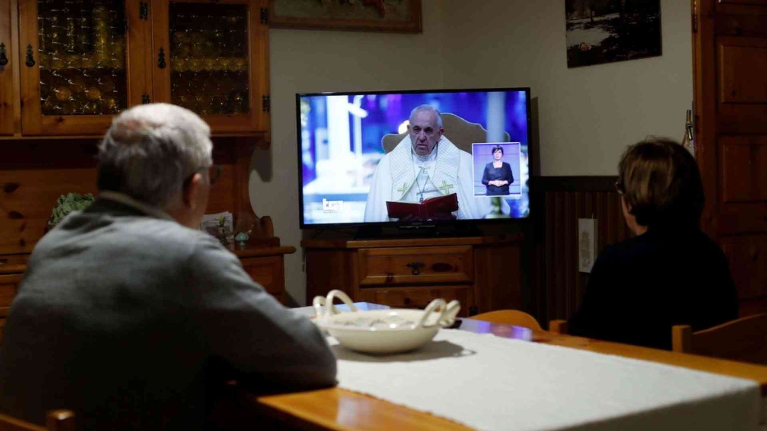 Ascolti record in tv per la benedizione del Papa: 17,4 milioni di italiani