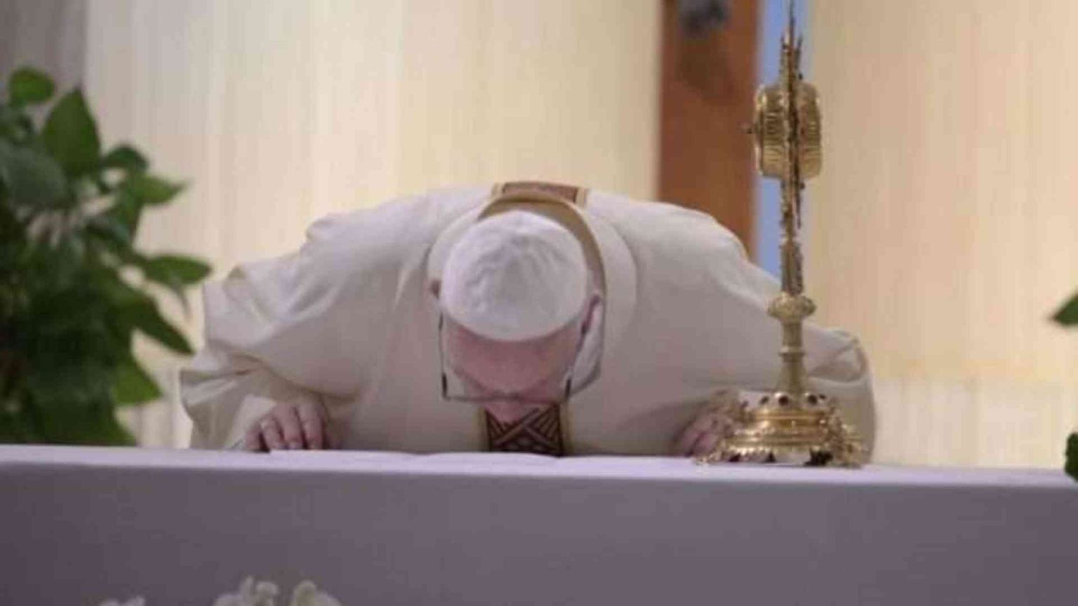 La preghiera speciale del Papa per le vittime anonime della pandemia