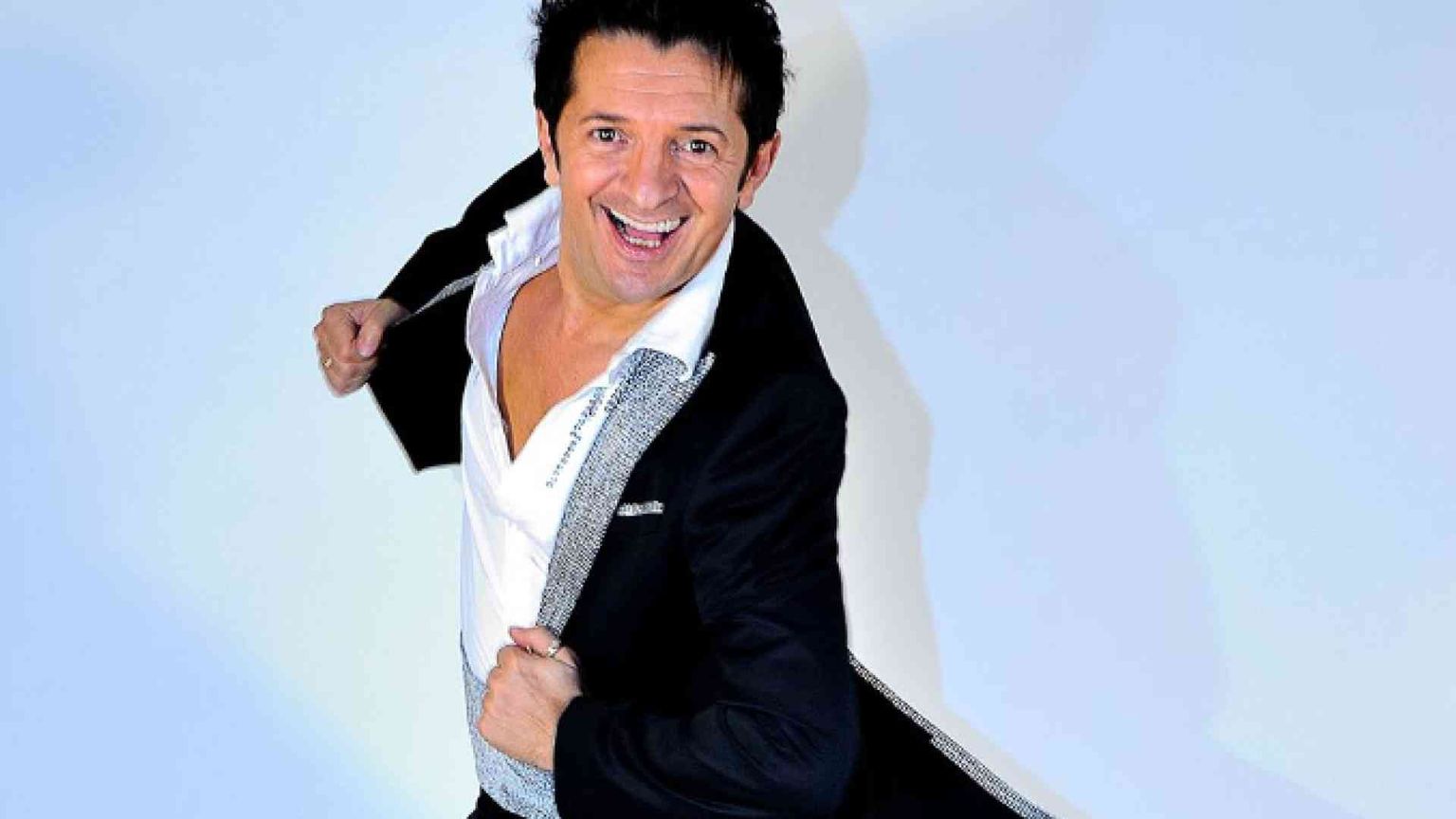 Manuel Frattini rivive in streaming per sostenere i giovani talenti