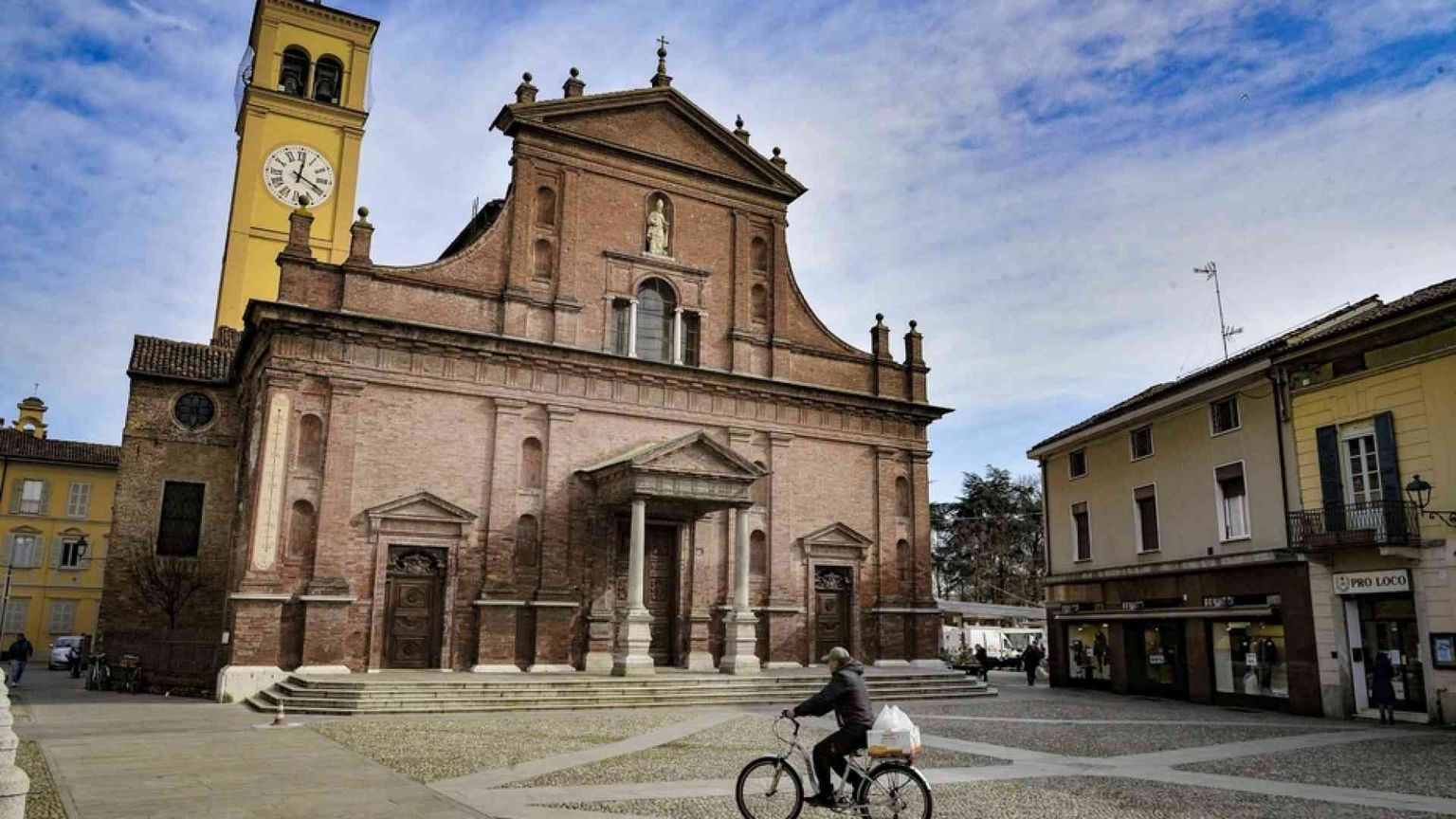 Dalla Cei 10 milioni di euro per le diocesi delle zone rosse e arancioni
