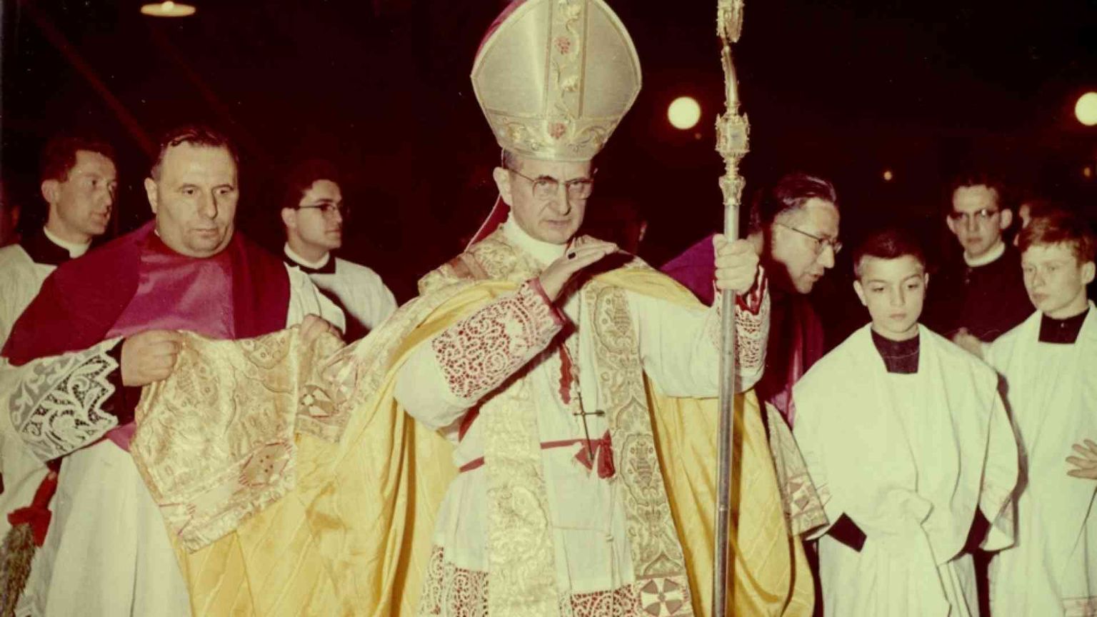 La Pentecoste secondo Montini «folle d'amore per la Chiesa»