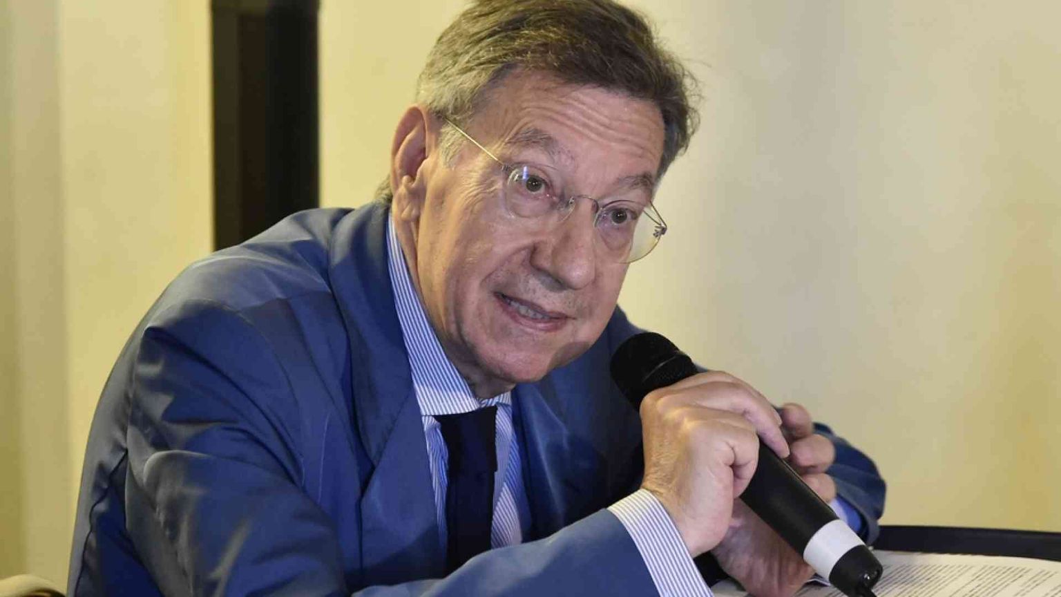 Mirabelli sulla legge omofobia: no a censure, meglio agire su aggravanti