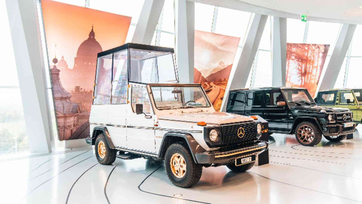 La prima Papamobile compie 40 anni ed entra nel Museo Mercedes