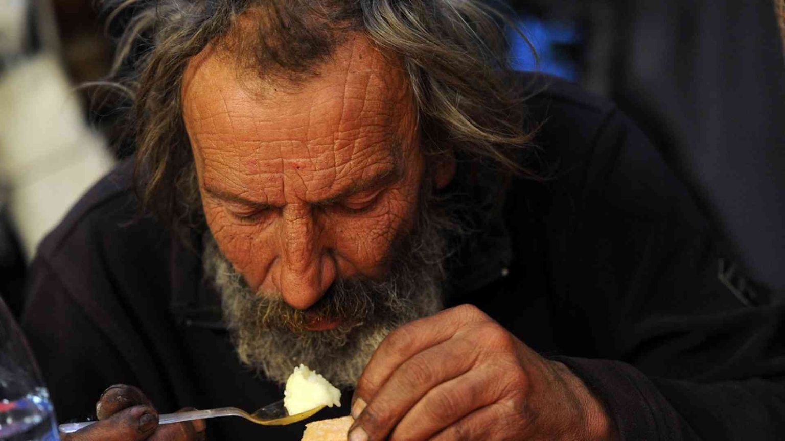 Effetto Covid e nuove emergenze: a Roma la povertà mangia le famiglie