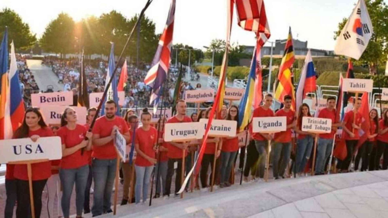 Il Papa ai giovani di Medjugorje: la Chiesa ha bisogno della vostra fede