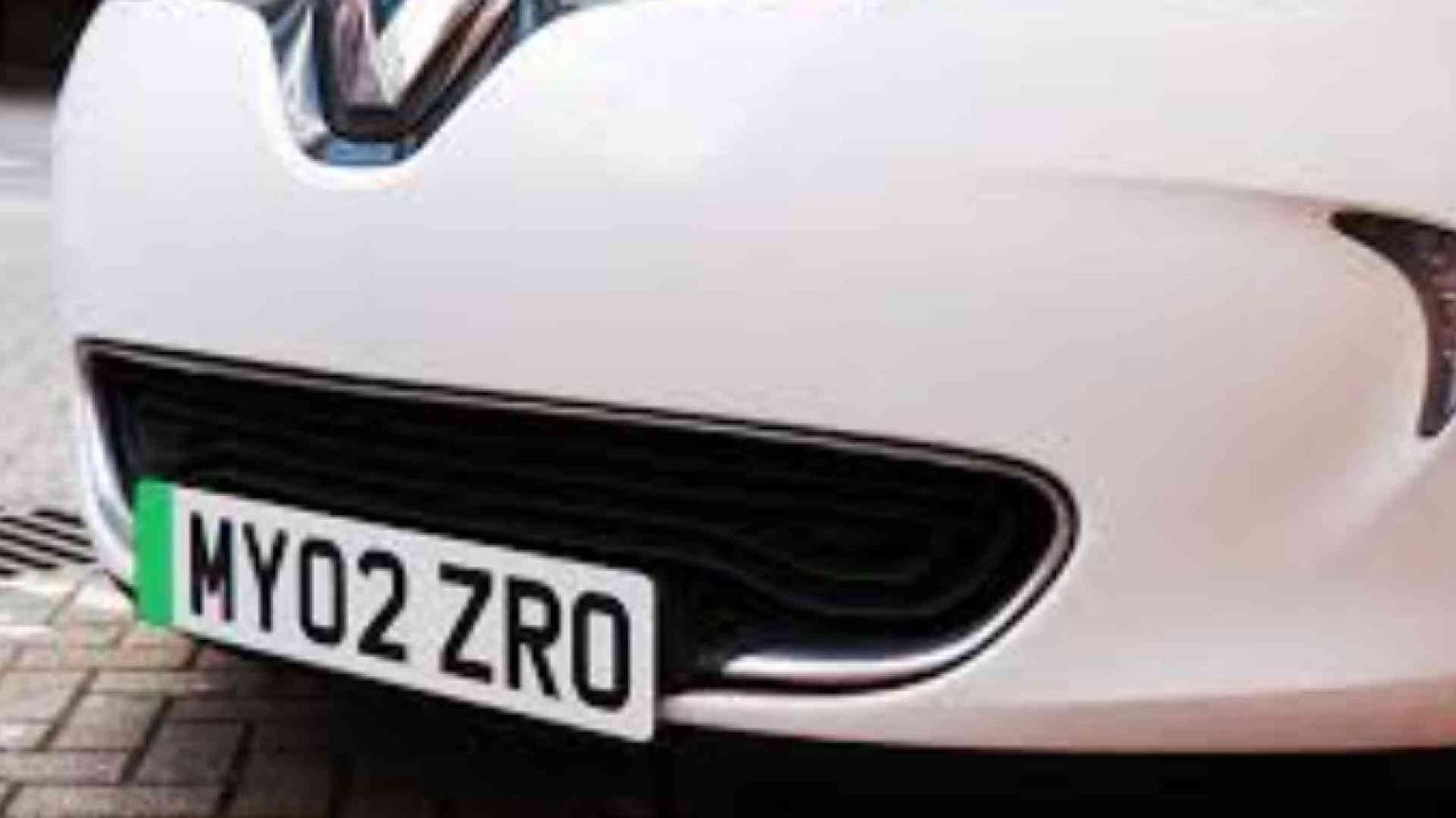 Inghilterra, stop alla vendita di auto diesel e benzina dal 2030