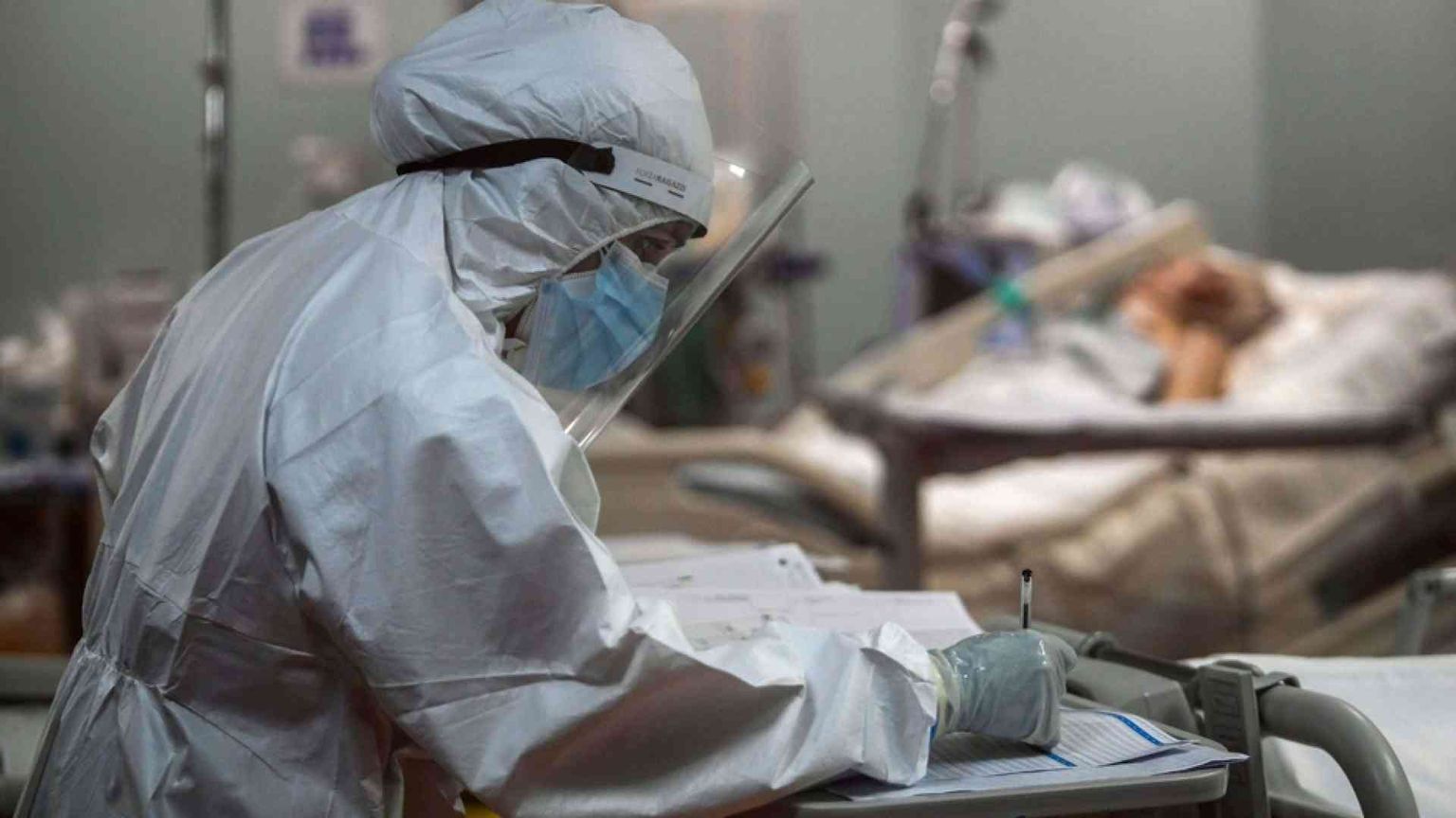 Stellini: «La terza ondata si può bloccare con lockdown programmati»