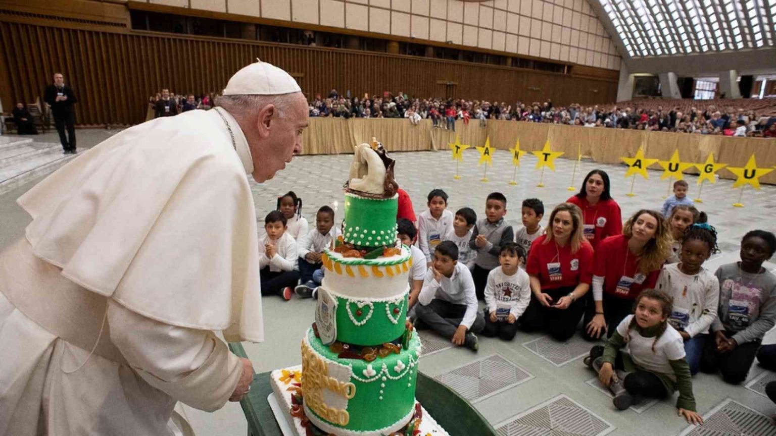Papa Francesco compie 84 anni. Gli auguri della Cei