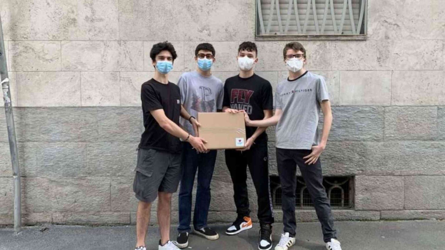 Il progetto di quattro studenti per regalare i pc per la Dad