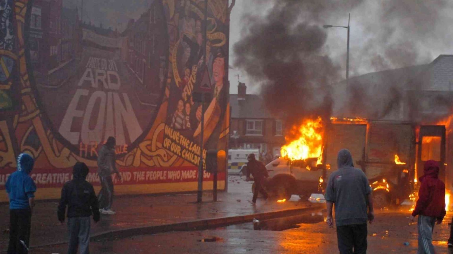 Irlanda del Nord, da cento anni col piede sbagliato