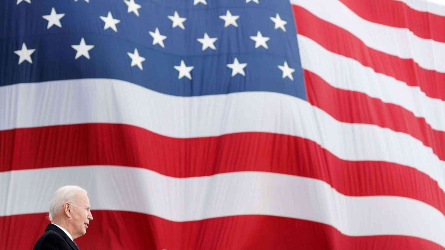 Joe Biden entra alla Casa Bianca e fa posto per gli immigrati