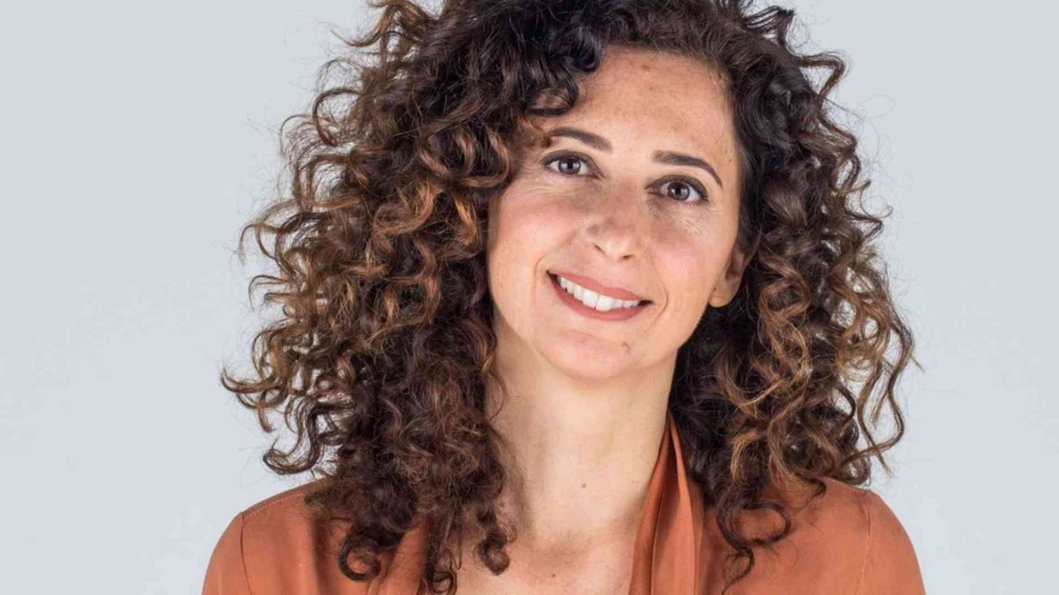 La "prof" Mannino sale in cattedra