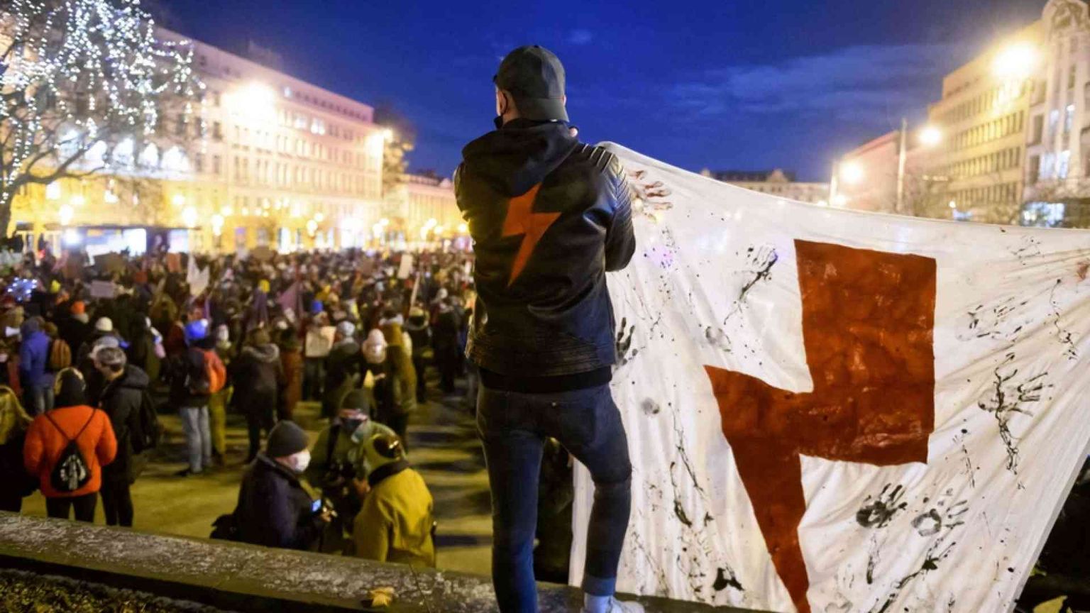 Perché è falso che «ora in Polonia è vietato abortire»