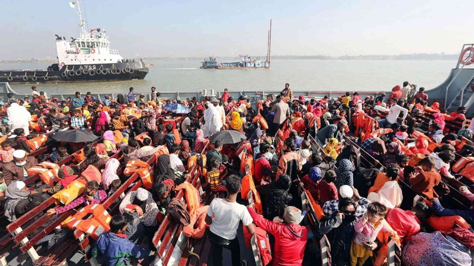 Altri 1.400 profughi Rohingya trasferiti sull'isola remota