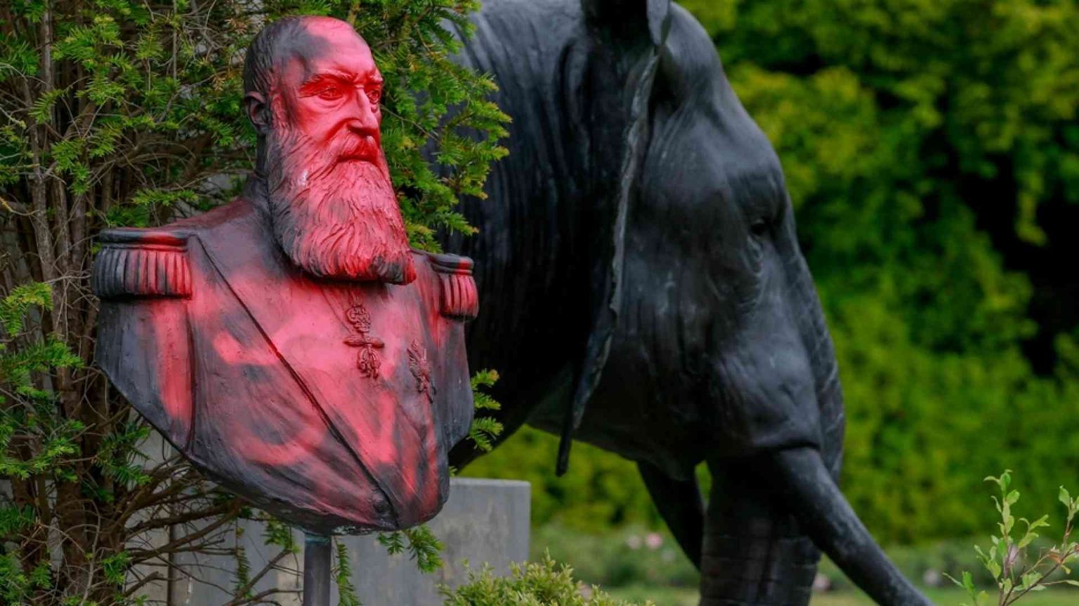 «Più libertà per la storia "corretta" e imbavagliata»