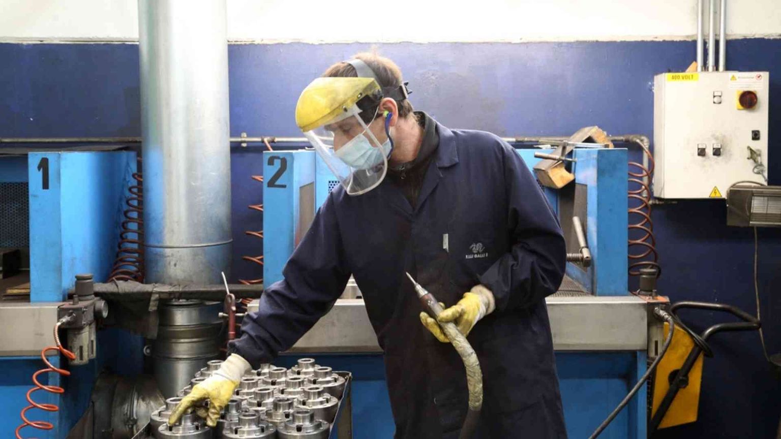 Nuovo contratto per le tute blu