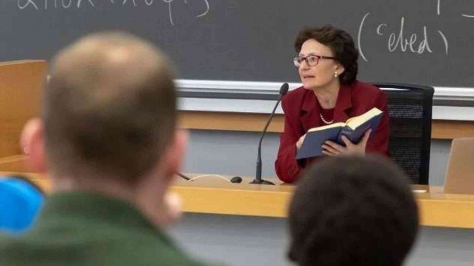 Pontificia Commissione Biblica: una religiosa come segretaria