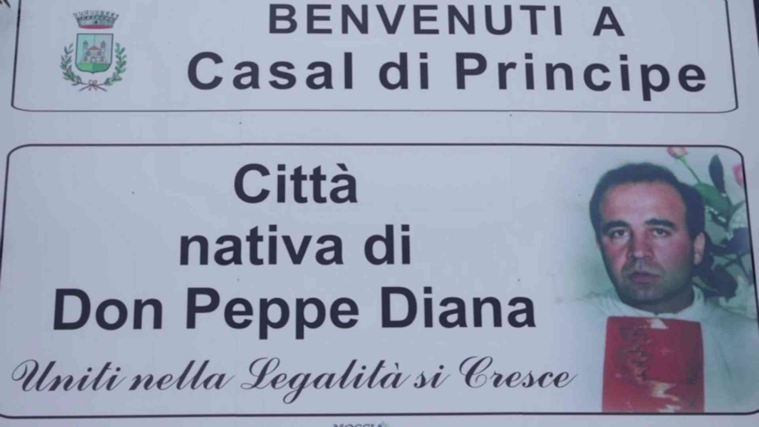 La memoria di don Peppe Diana, ucciso dalla camorra, corre sui social