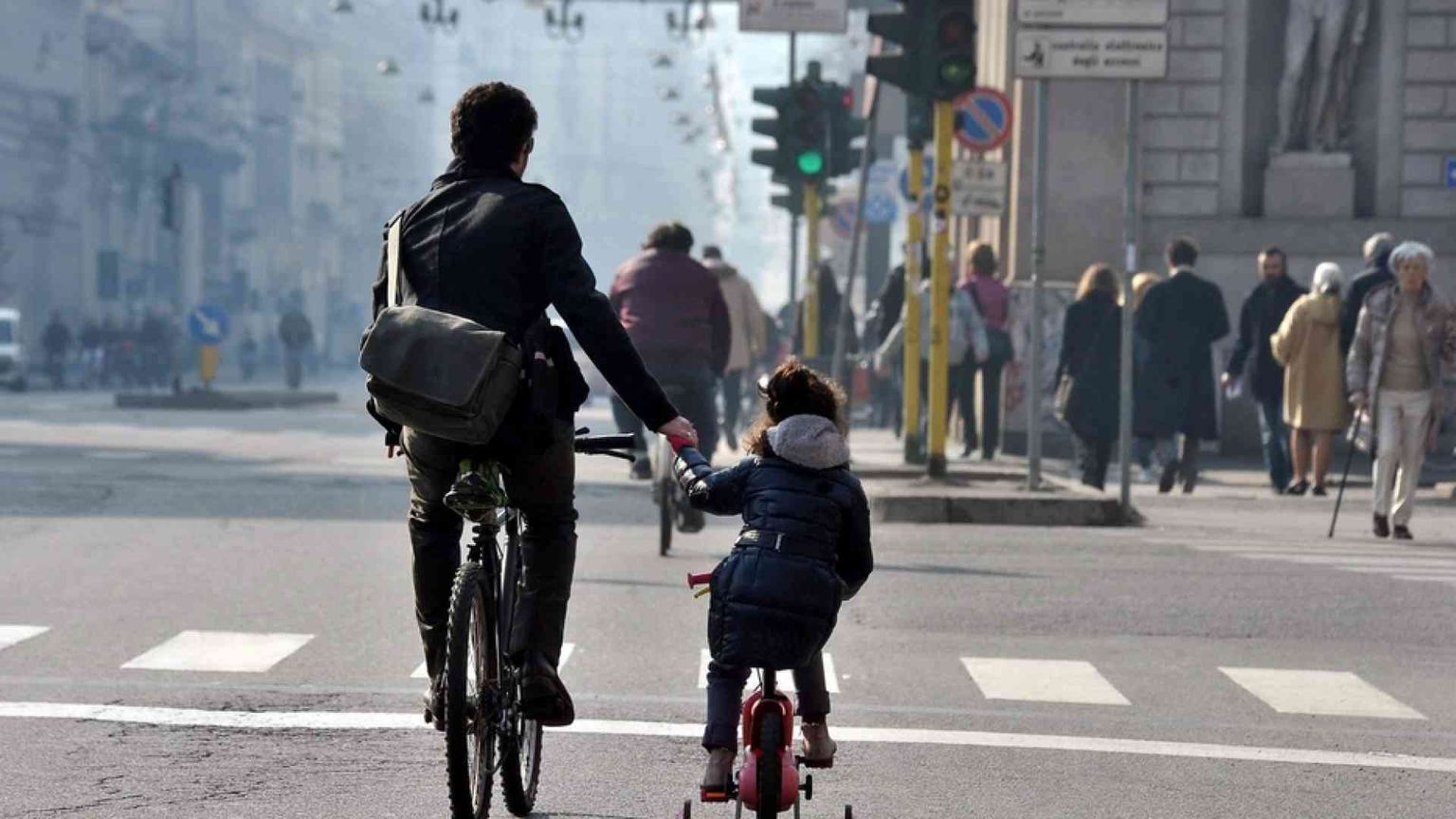 Contro il virus della denatalità dobbiamo pedalare tutti insieme