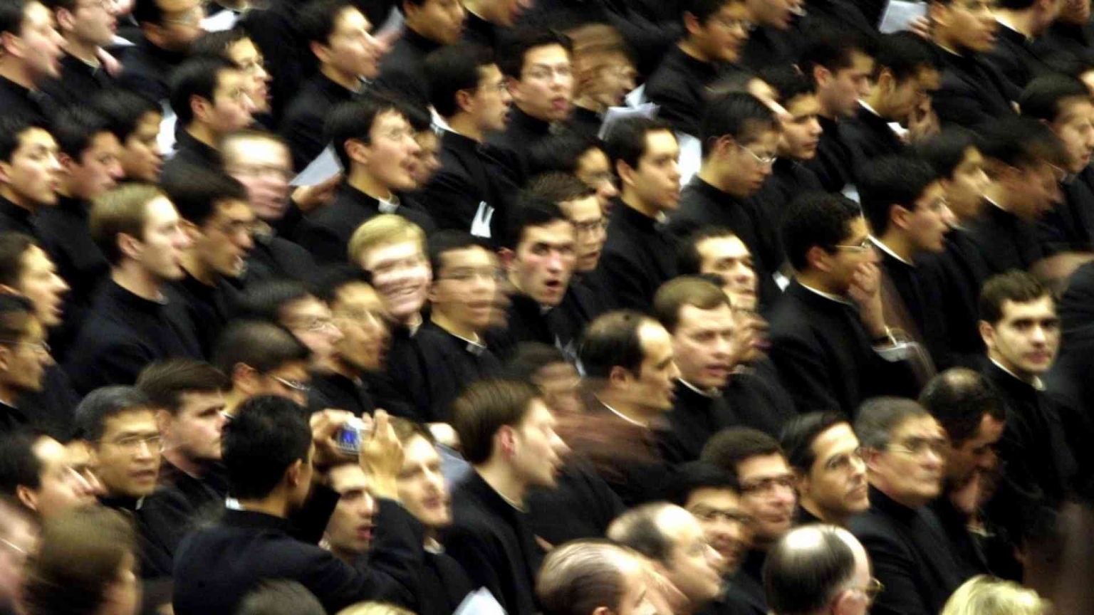 Lotta agli abusi, via della trasparenza. Dai Legionari di Cristo nomi e numeri