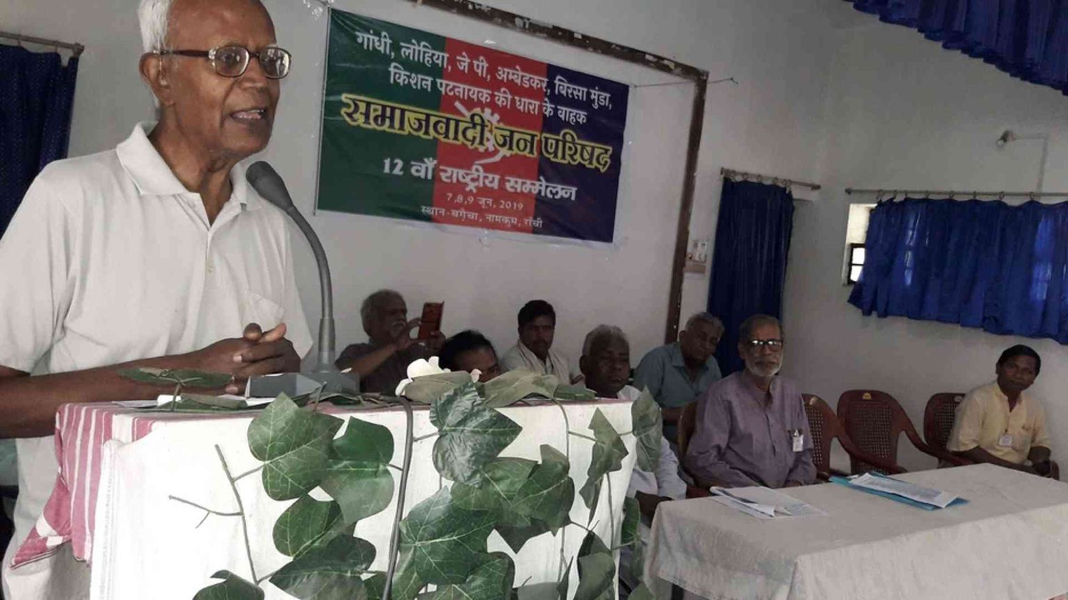 Pasqua in cella per padre Stan. «Siamo indignati»