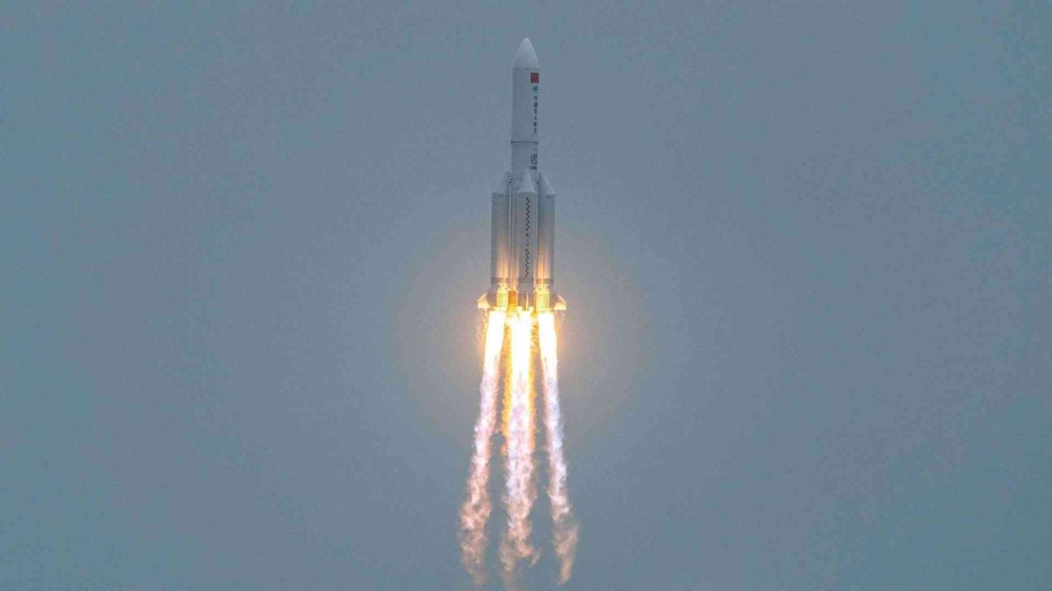 Il razzo cinese cadrà stanotte, il Sud Italia è una remota possibilità