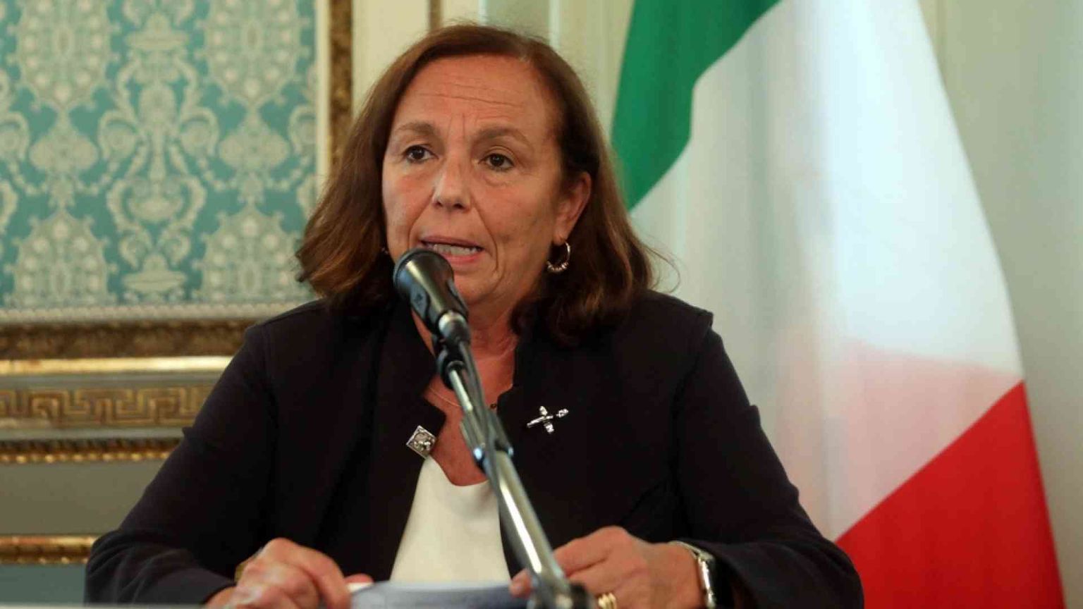 Lamorgese: flussi regolari, più corridoi e regole giuste per i migranti