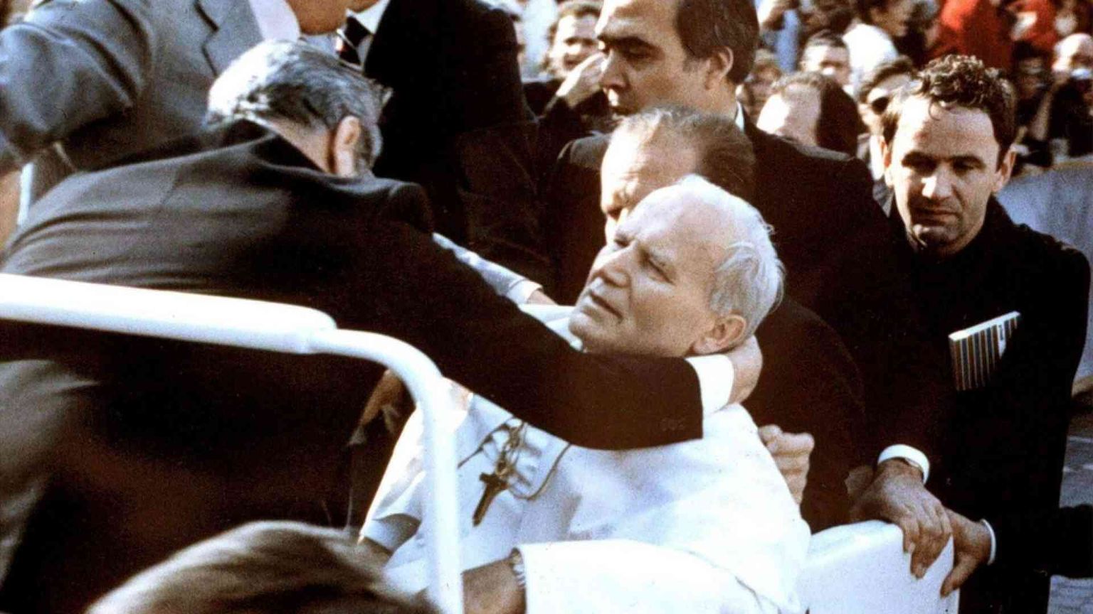 Quarant'anni fa l'attentato a Wojtyla. Che mondo sarebbe stato senza di lui?