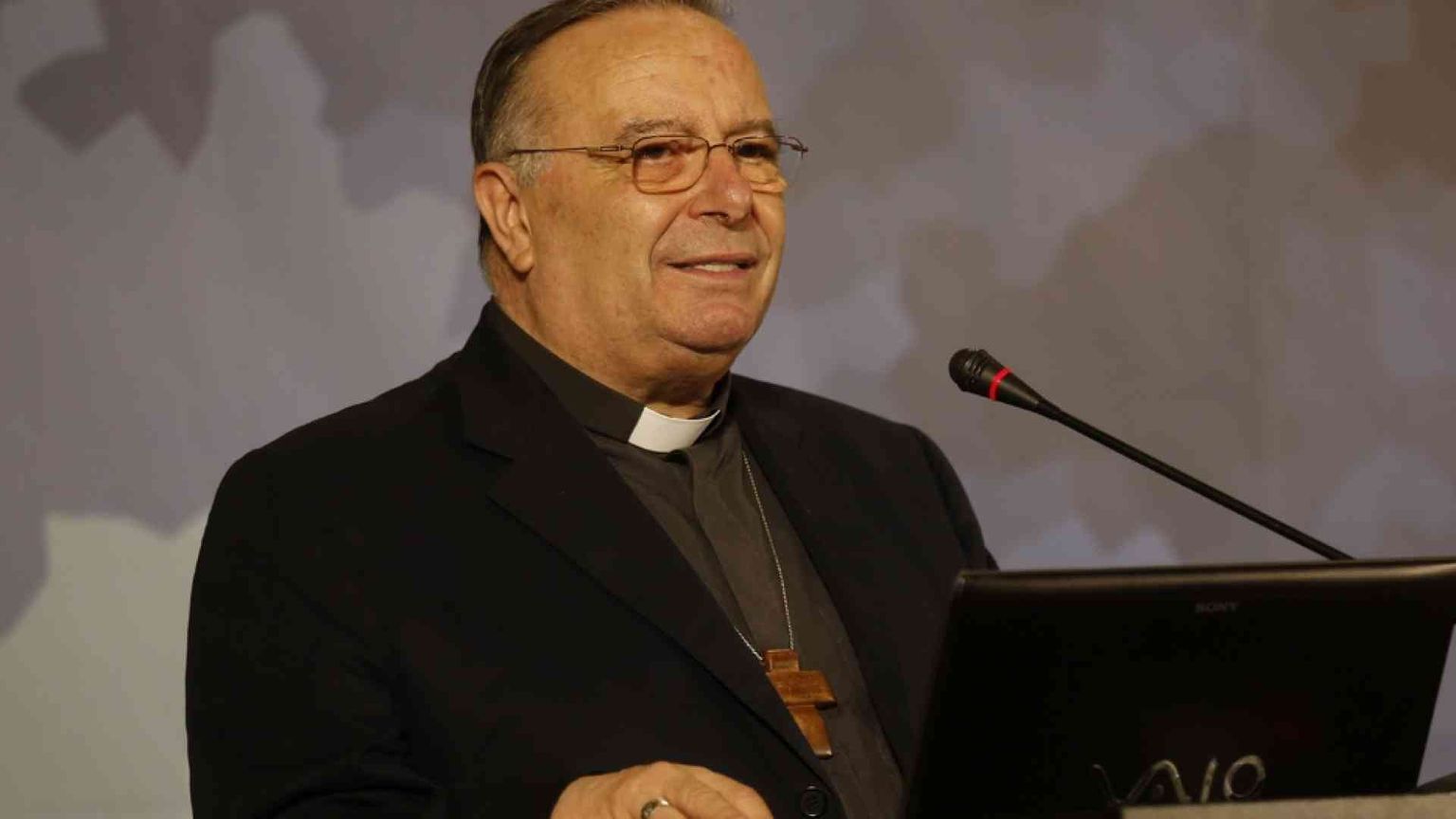 Lascia Montenegro, gli succede il vescovo coadiutore Damiano