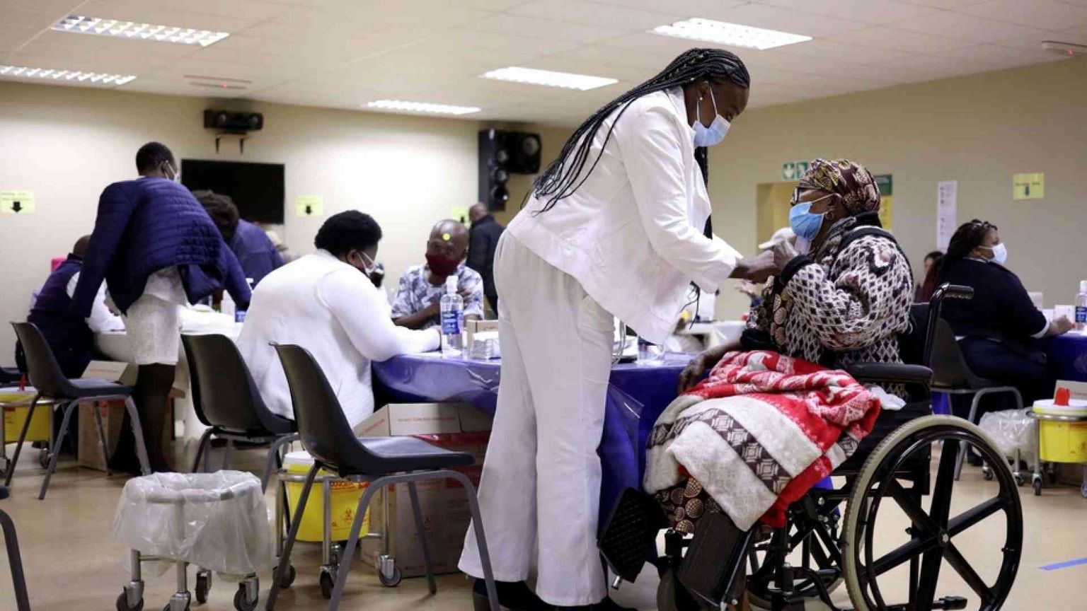 "Un milione di firme perché la Ue prema per lo stop ai brevetti sui vaccini"