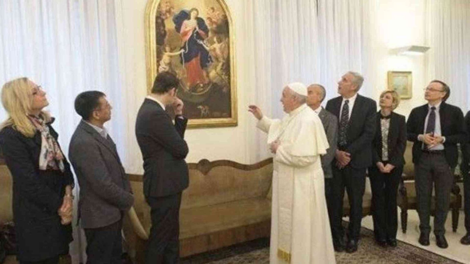 Il Papa affida il post pandemia alla Vergine che scioglie i nodi