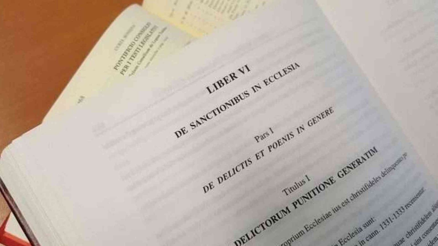 Il Papa riforma le sanzioni penali nella Chiesa. Ecco i nuovi reati