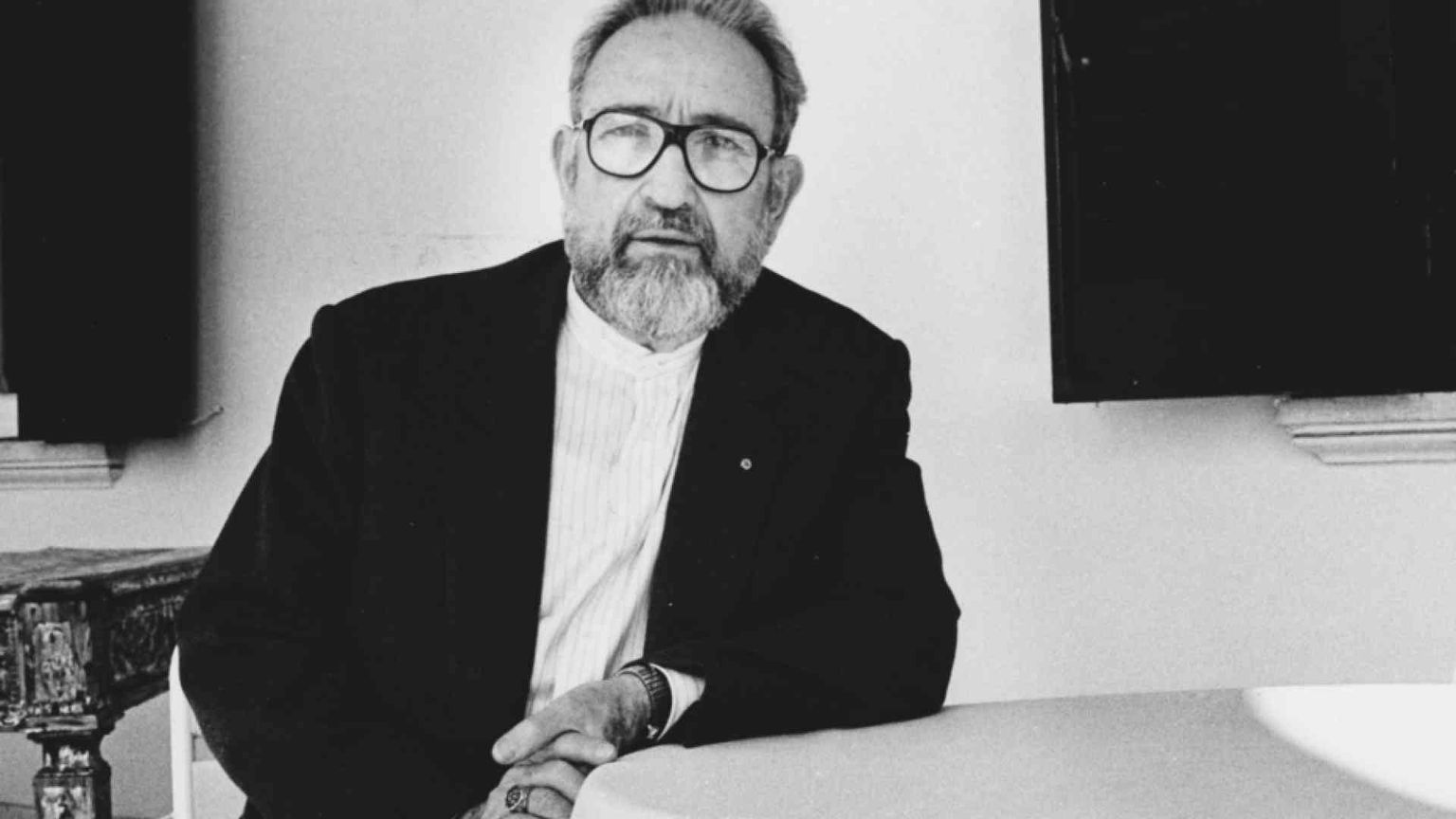 Addio ad Arturo Schwarz, grande studioso e collezionista dei surrealisti