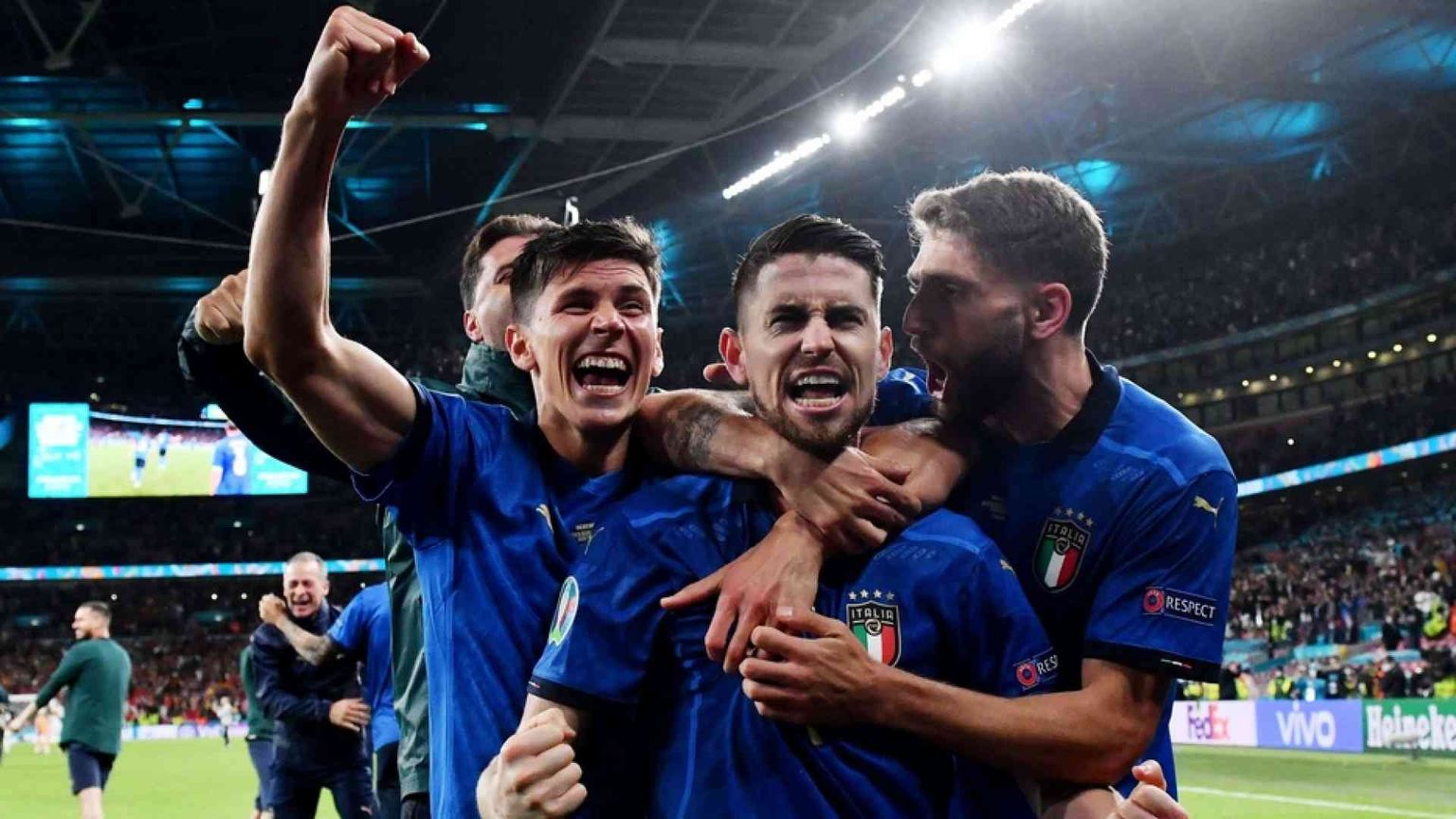 Il sogno è realtà. L'Italia elimina la Spagna ai rigori e vola in finale