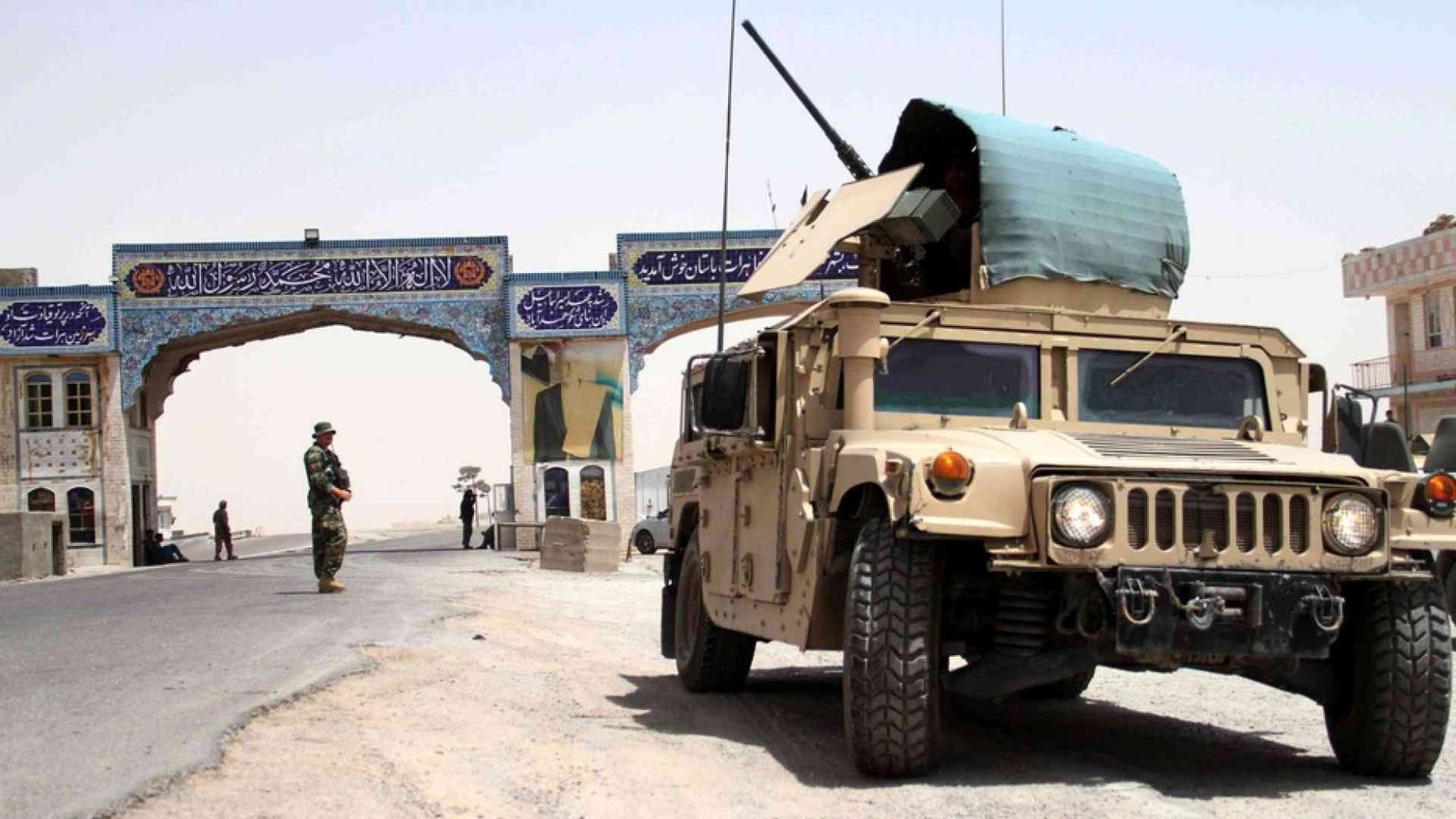 Donald Rumsfeld, con lui muore l'epoca dell'intervento armato Usa