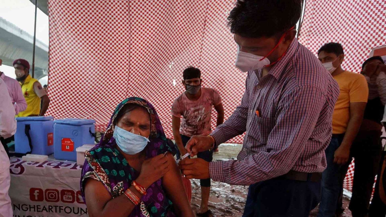 Nicoletta Dentico: «L'apartheid vaccinale cresce ogni giorno di più»