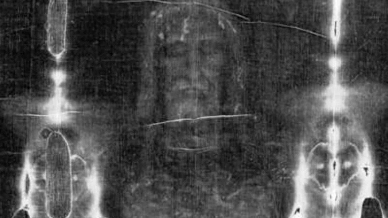 «La Sindone mi ha guardata e non ho potuto più tacere»