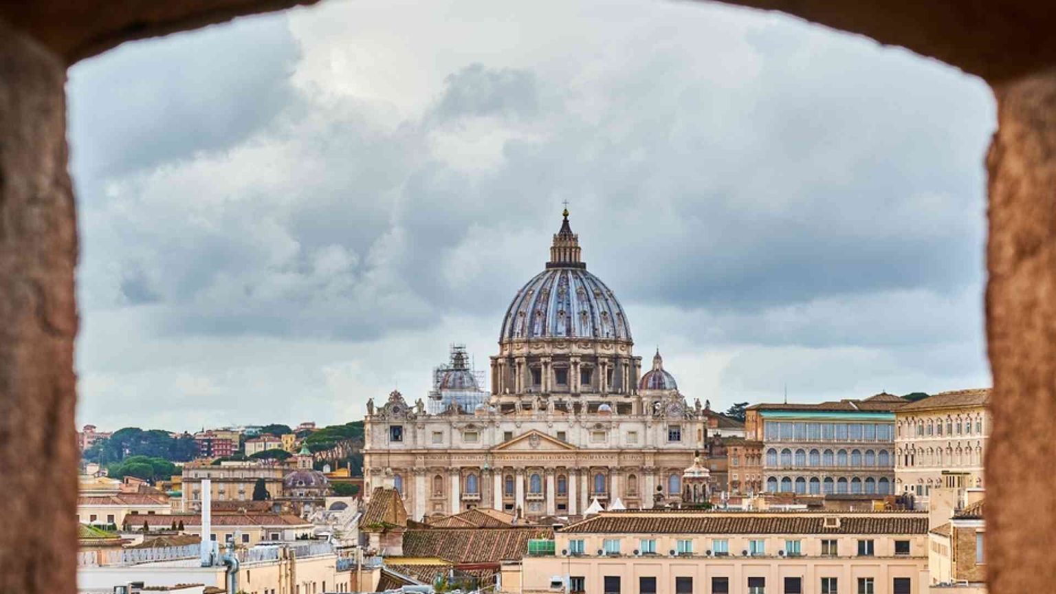 Papa Francesco nomina Palmieri e Soddu vescovi di Ascoli e Terni. Chi sono