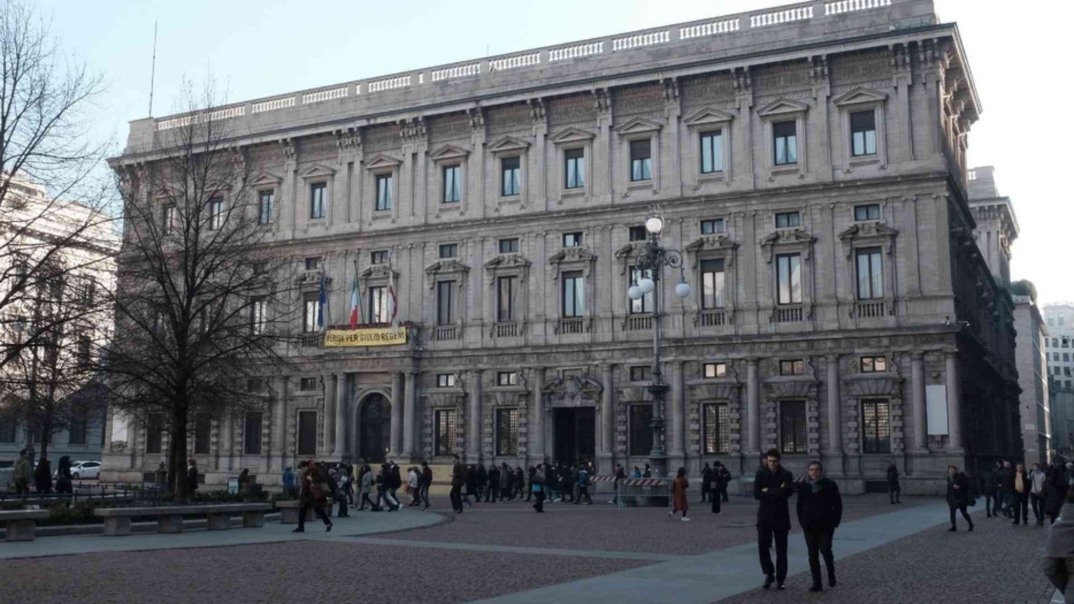 Amministratori sotto tiro, sempre più intimidazioni e violenze