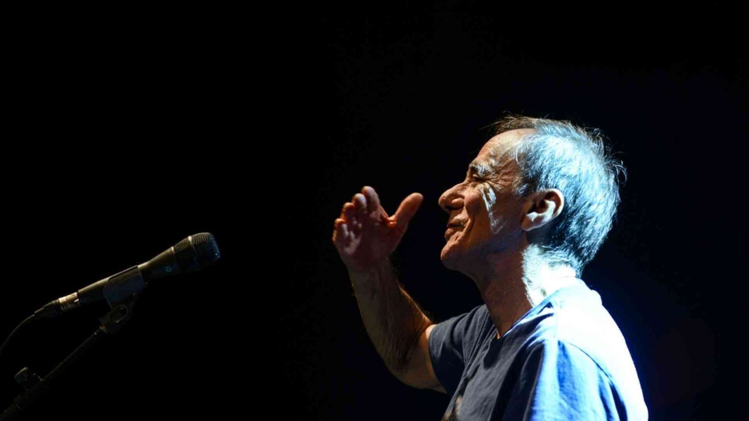 Vecchioni: «Io credo nel perdono e nel futuro»