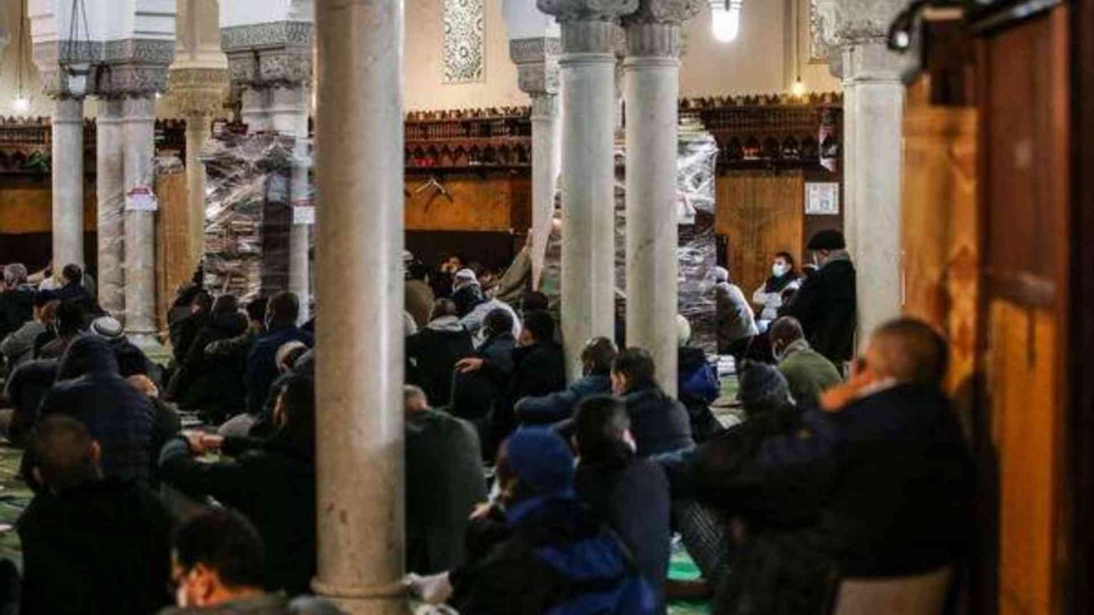 Il governo francese chiude anche la moschea di Cannes