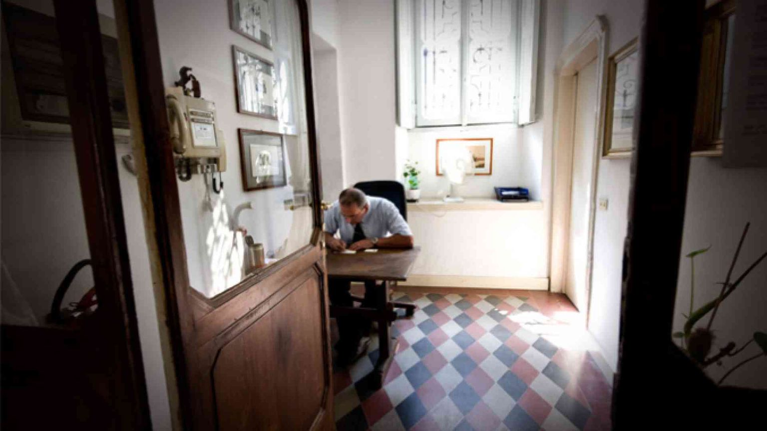 Le nuove regole sui pacchi ritirati dai portieri