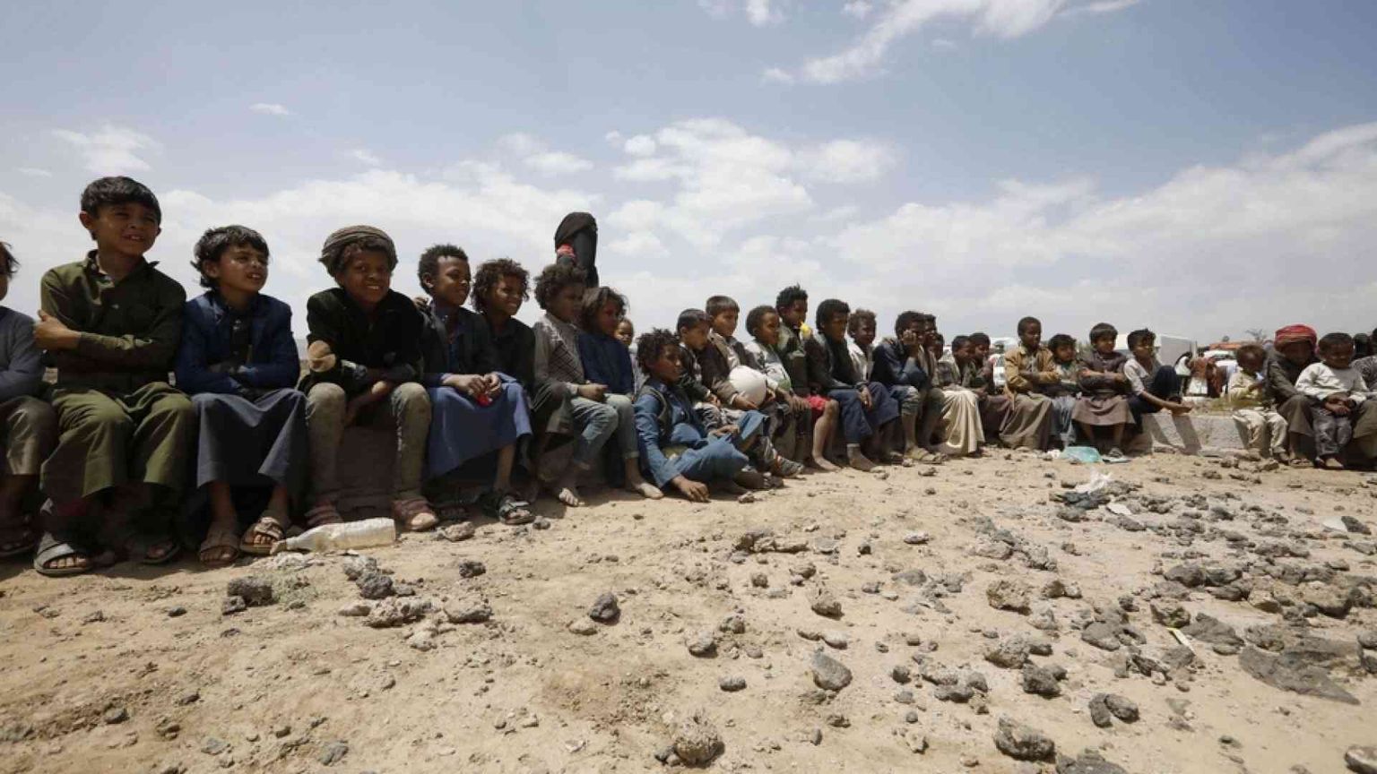 I bambini usati nelle guerre, il Papa: «Grido che sale a Dio»